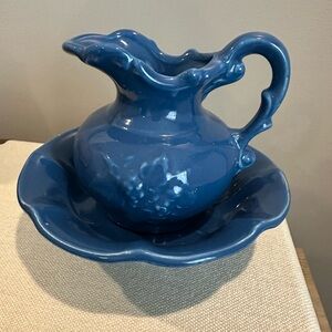 Mccoy Glossy Blue Pitcher and Basin Set